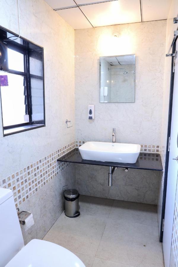 Bed and Breakfast Surya Kiran Miramar Panaji Esterno foto